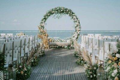 Top 10 low-budget wedding stage decoration ideas